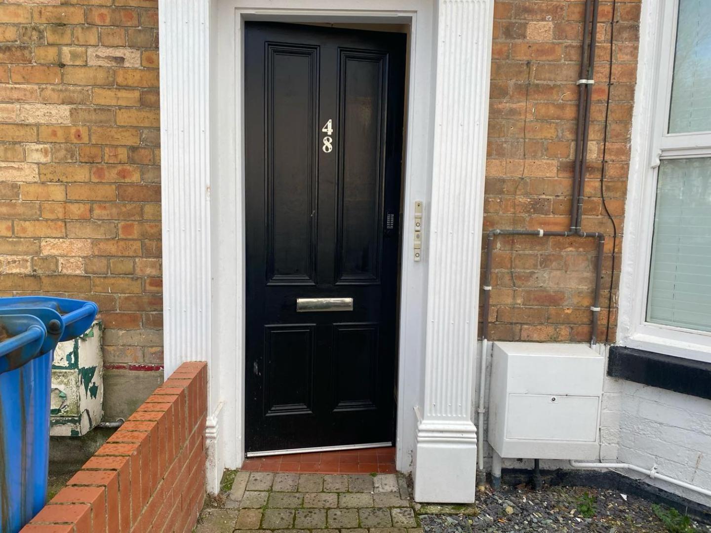 Pass The Keys Newly Renovated 2 Bedroom Apartment And Free Parking Scarborough Extérieur photo